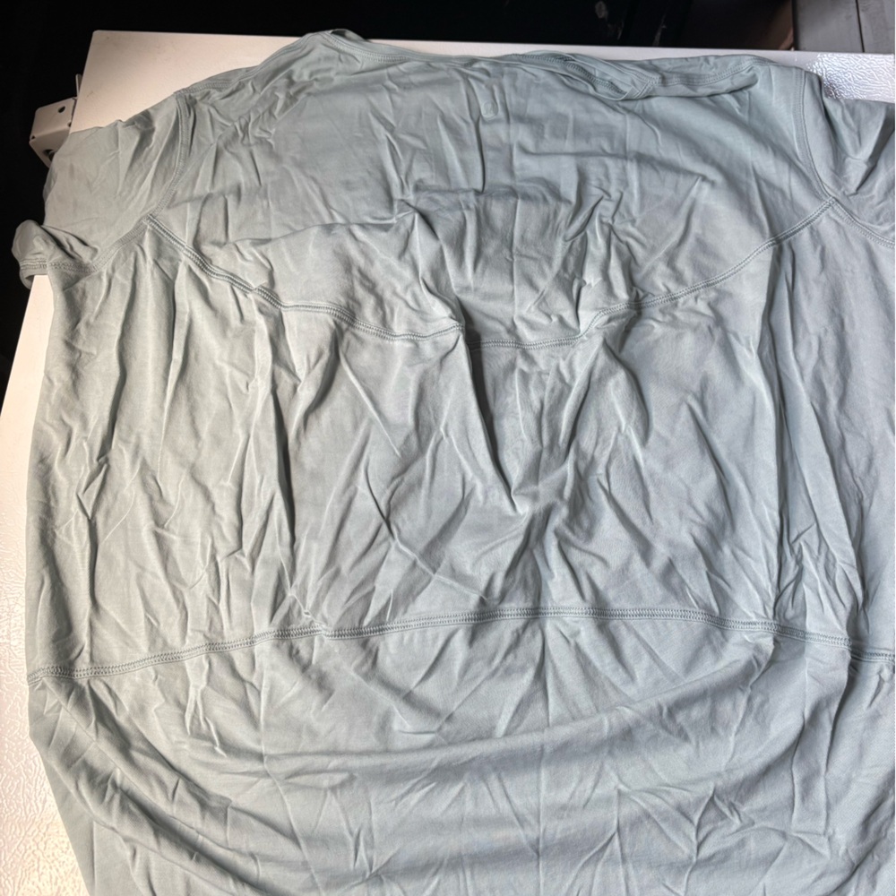 Lululemon Athletica Gray Short Sleeve Tee - Picture 2 of 3